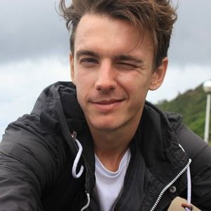 Meet your Posher, Adrian